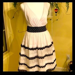 Minuet dress black and white